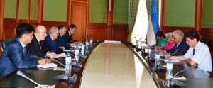 22 August, 2019 Ambassador Santosh Jha called on the Minister of Foreign Affairs, Uzbekistan H.E. Mr. Abdulaziz Kamilov and presented copies of his Credentials. Issues of mutual cooperation in various fields were discussed